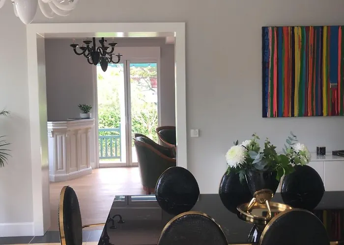 Magnifique , Jardin Et Terrasse Vila