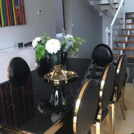 Magnifique , Jardin Et Terrasse 比亚里茨